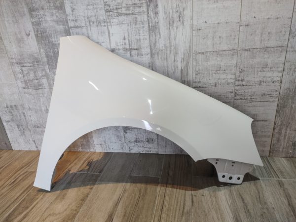 VW GOLF MK5 2004-2009 DRIVER SIDE WING PANEL WHITE COLOUR