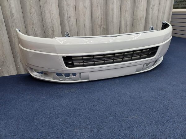 VW TRANSPORTER T5.1 FRONT BUMPER KIT PAINTED IN CADDY WHITE LB9A