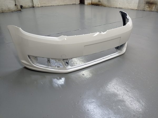 VW TOURAN 2010 – 2015 FRONT BUMPER WHITE COLOUR - Image 2