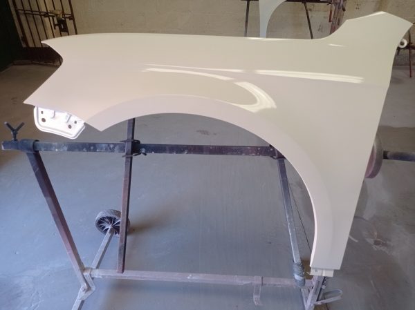 VW PASSAT B7 2010-2014 PASSENGER SIDE WING PANEL WHITE COLOUR - Image 2