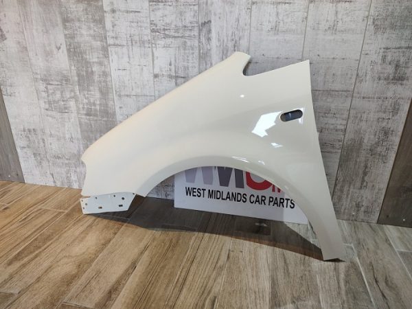 VW CADDY 2003-2010 PASSENGER SIDE WING PANEL CANDY WHITE