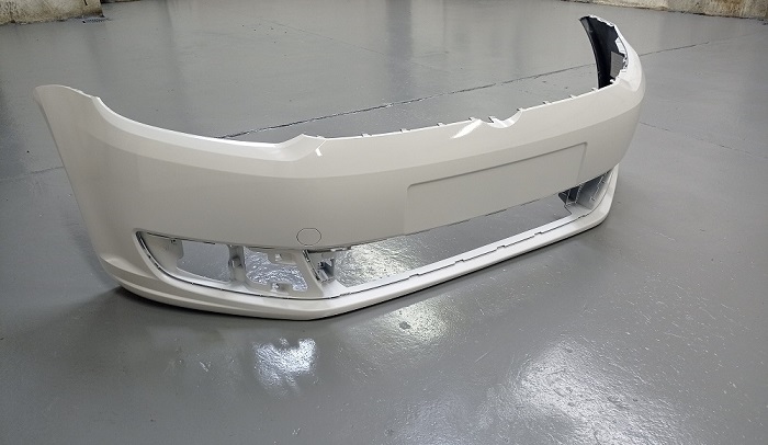 VW GOLF MK6 2009-2013 FRONT BUMPER WHITE COLOUR